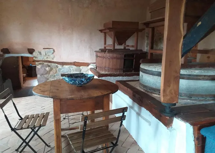 Molino Del Buho Lantställe *